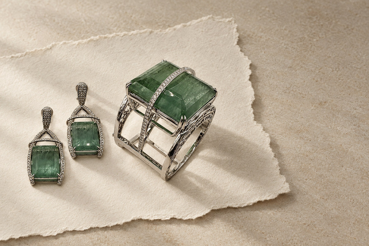 Lesunja Kulm Jewellery Collection - Magnifique Earrings in White Gold Green Aquamarine Diamonds, handgefertigt in der Schweiz