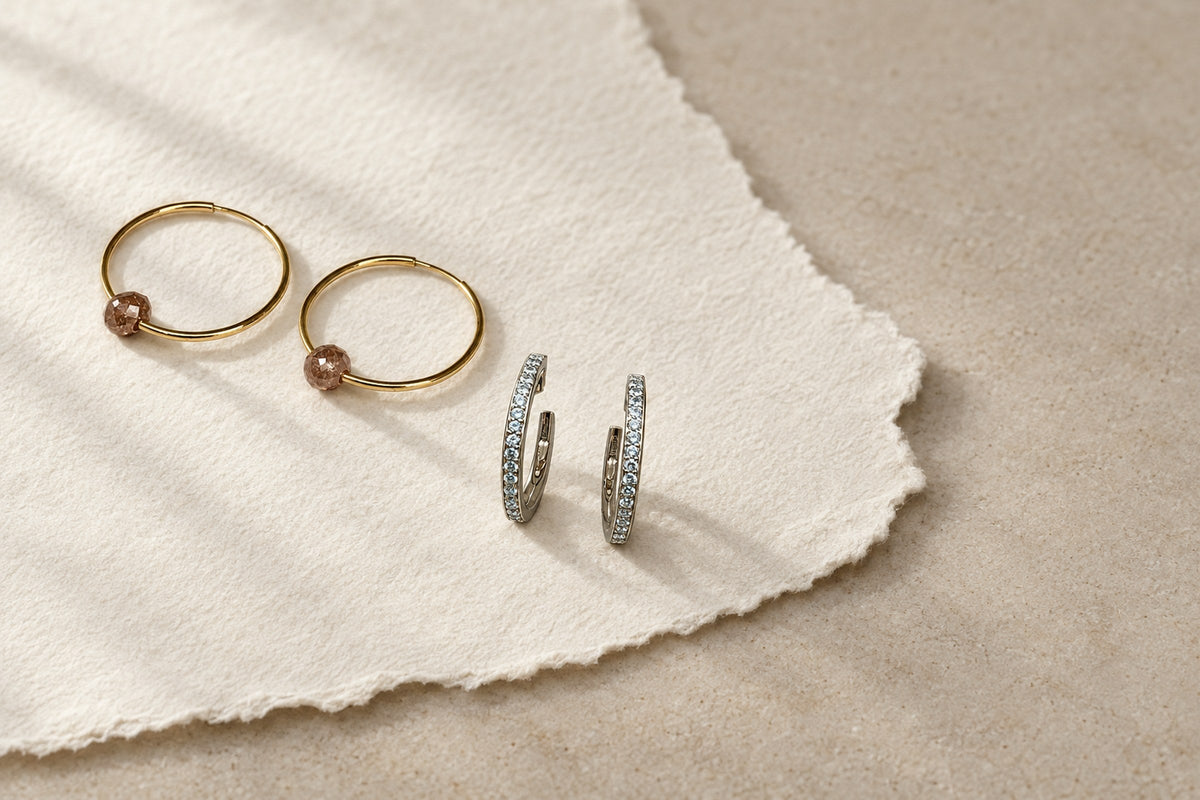 Lesunja Earrings - Yellow Gold Hoop Classic brown Diamonds 02, handgefertigt in der Schweiz