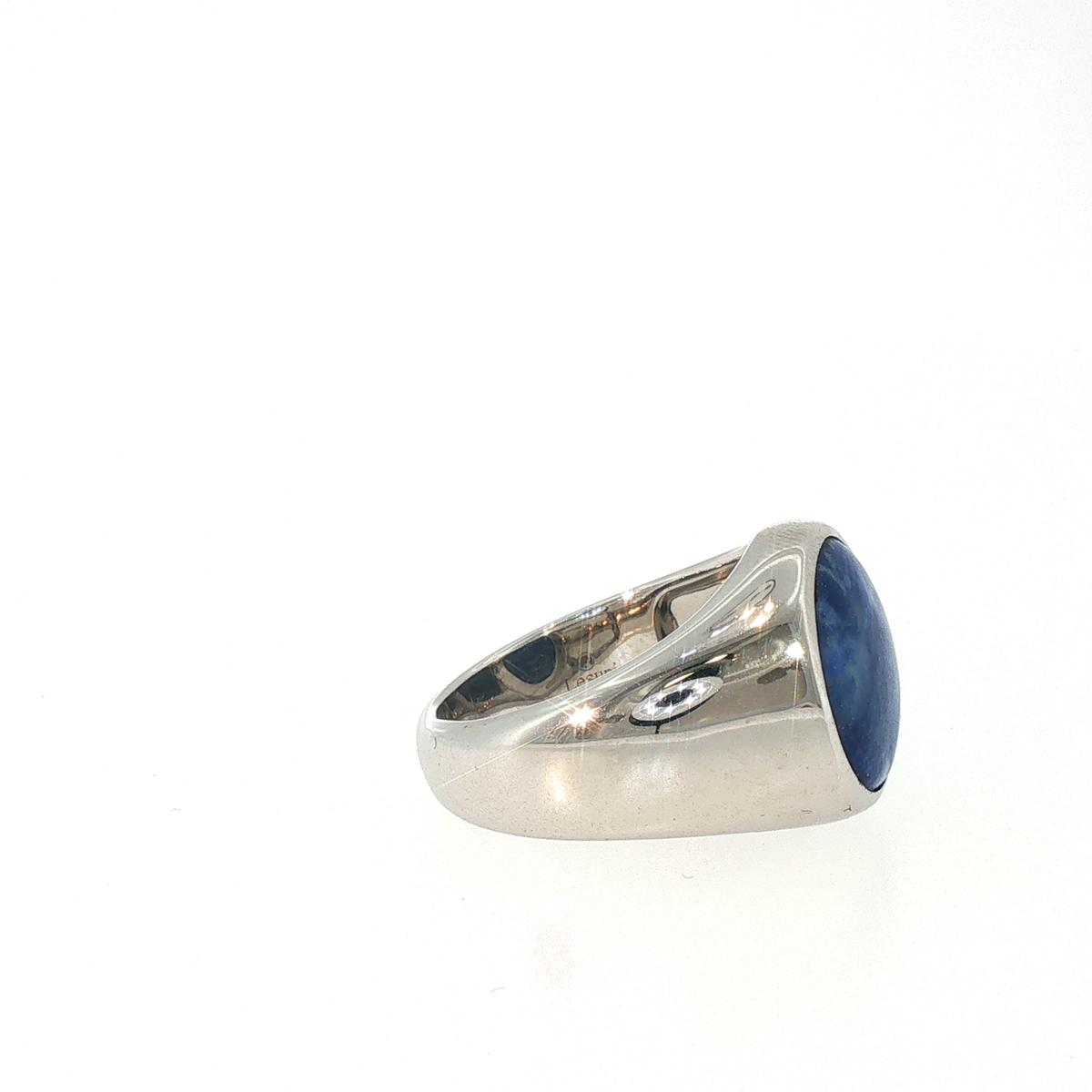 Lesunja Platinum and Lapis Lazuli Signet Ring