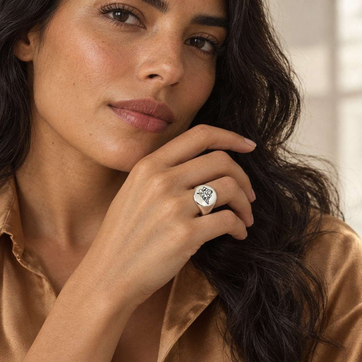 Model wearing the Lesunja Zodiac Silver Aquarius Ring by Lesunja Fine Jewellery – AI-generated visualisation
