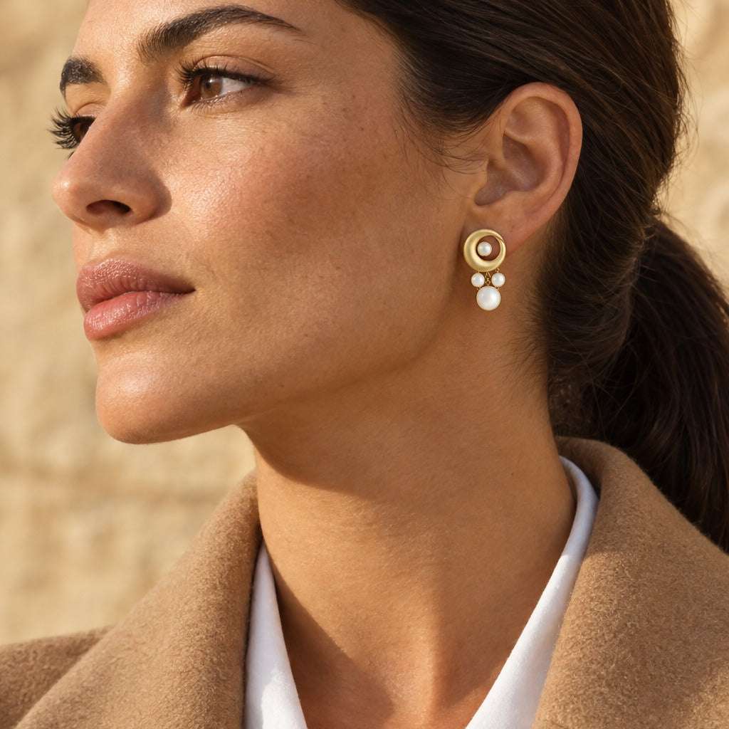 Model wearing the Lesunja 1 Ohrloch stechen by Lesunja Fine Jewellery – AI-generated visualisation