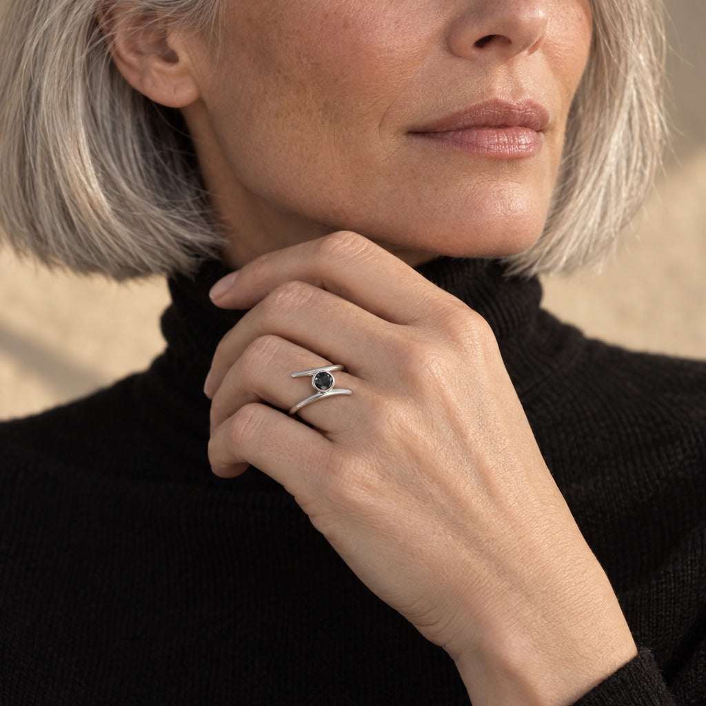 Model wearing the Lesunja Ring White Gold Purple Tourmaline by Lesunja Fine Jewellery – AI-generated visualisation