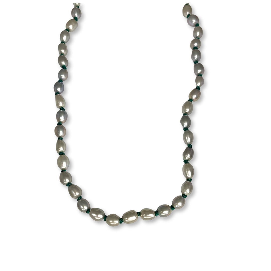 cultured pearls necklace