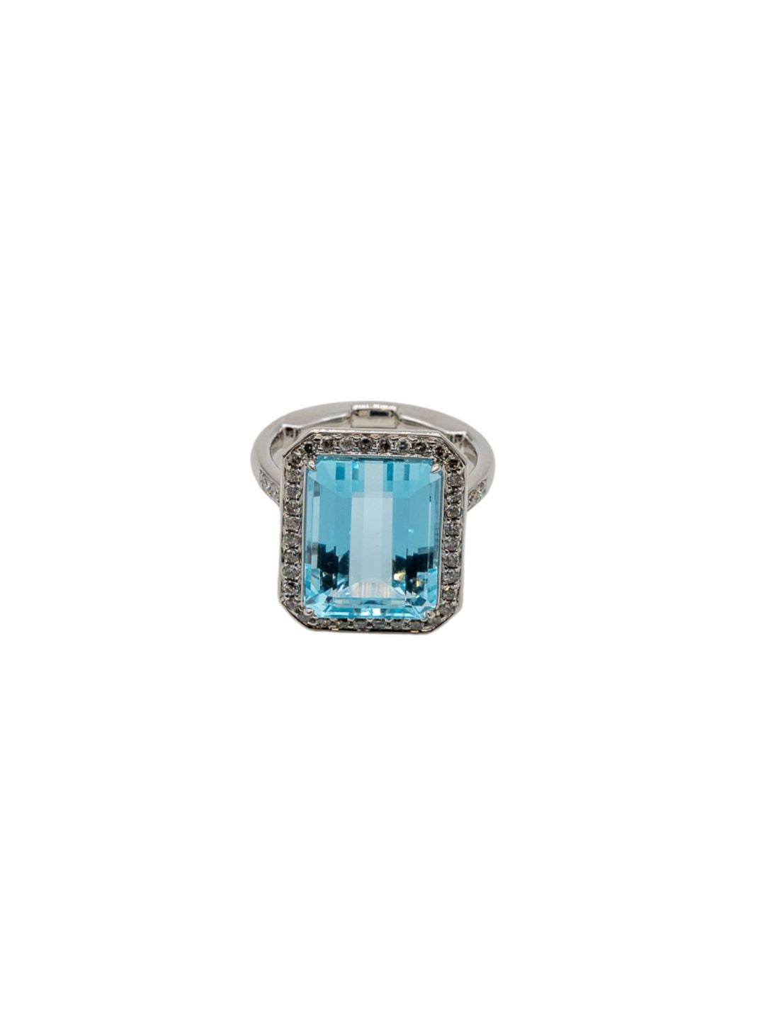 Lesunja Aquamarine Platinum Ring 10.3ct & Grey Diamonds, handmade fine jewellery from Switzerland
