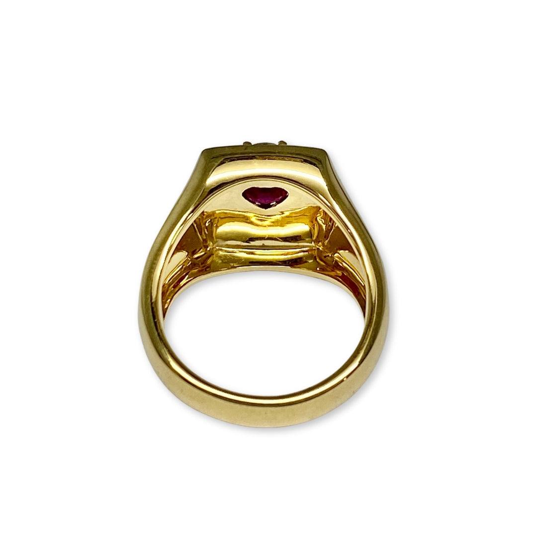 Lesunja Signet Ring Yellow Gold 9K Diamonds & Ruby, detail view, Lesunja atelier Zurich