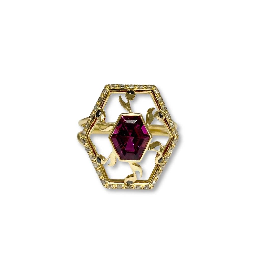 Lesunja Music Was My First Love Cocktail Ring Yellow Gold Ring Purple Rodolith, handmade fine jewellery from Switzerland