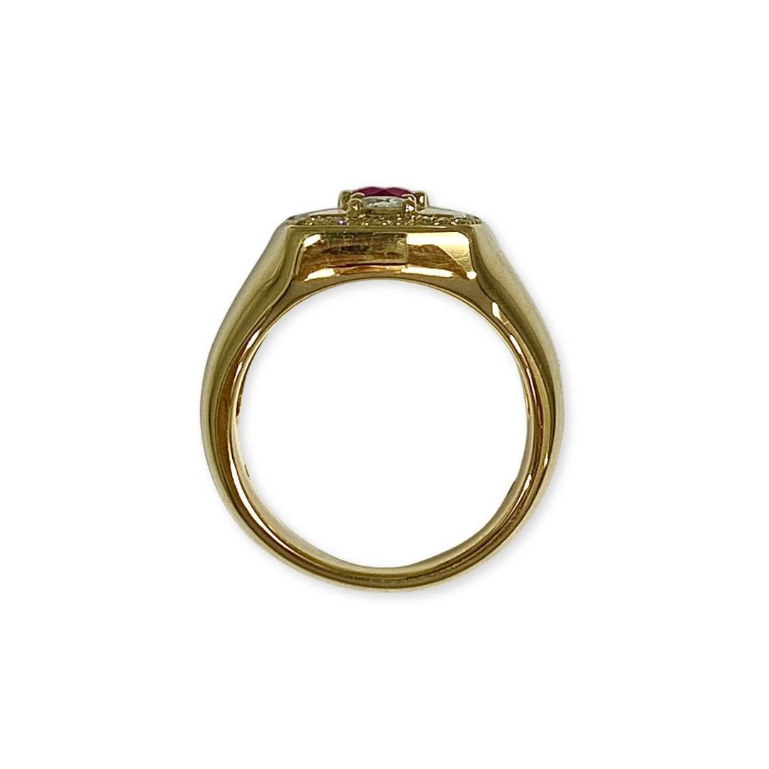 Lesunja Signet Ring Yellow Gold 9K Diamonds & Ruby, detail view, Lesunja atelier Zurich