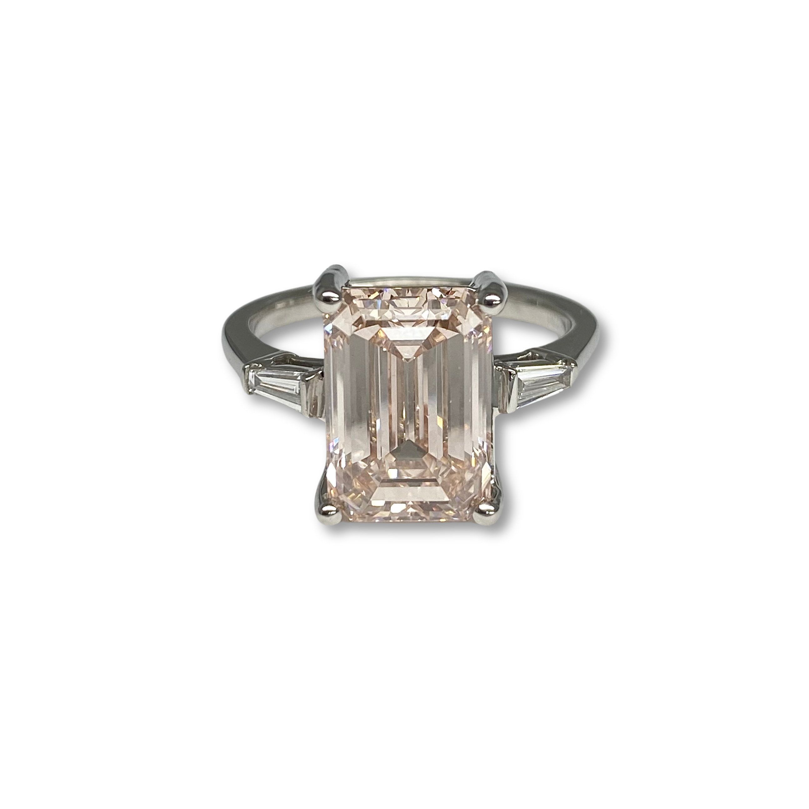 Lesunja Ring White Gold Pink Diamond