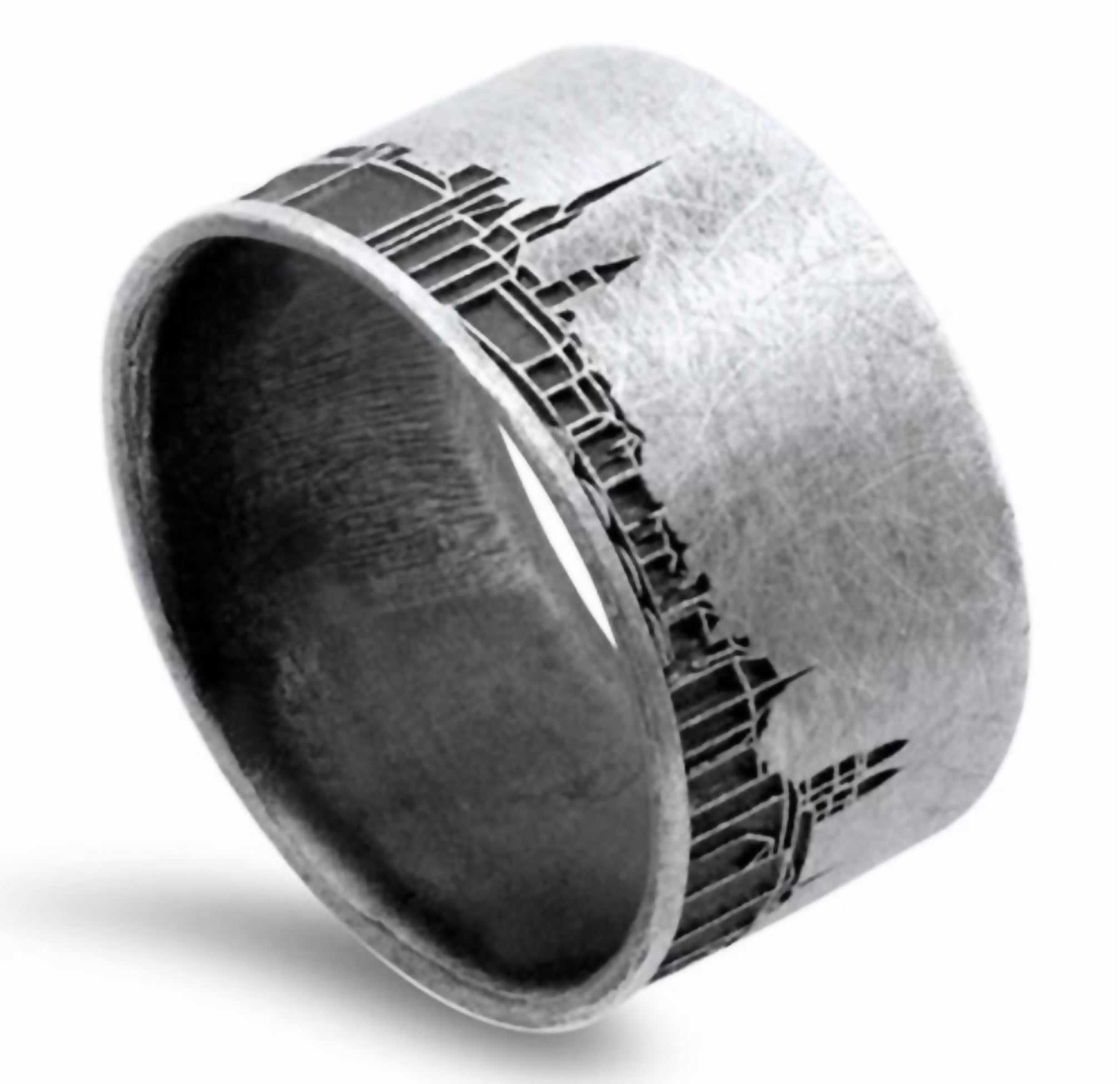 Lesunja Skyline Zurich Silver Ring, detail view, Lesunja atelier Zurich