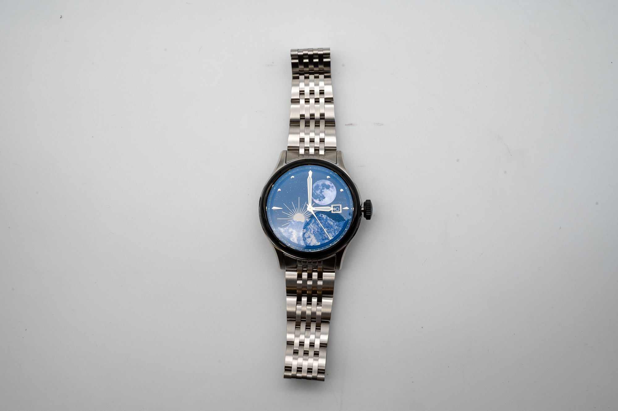 Lesunja Mountain Watch Black, detail view, Lesunja atelier Zurich