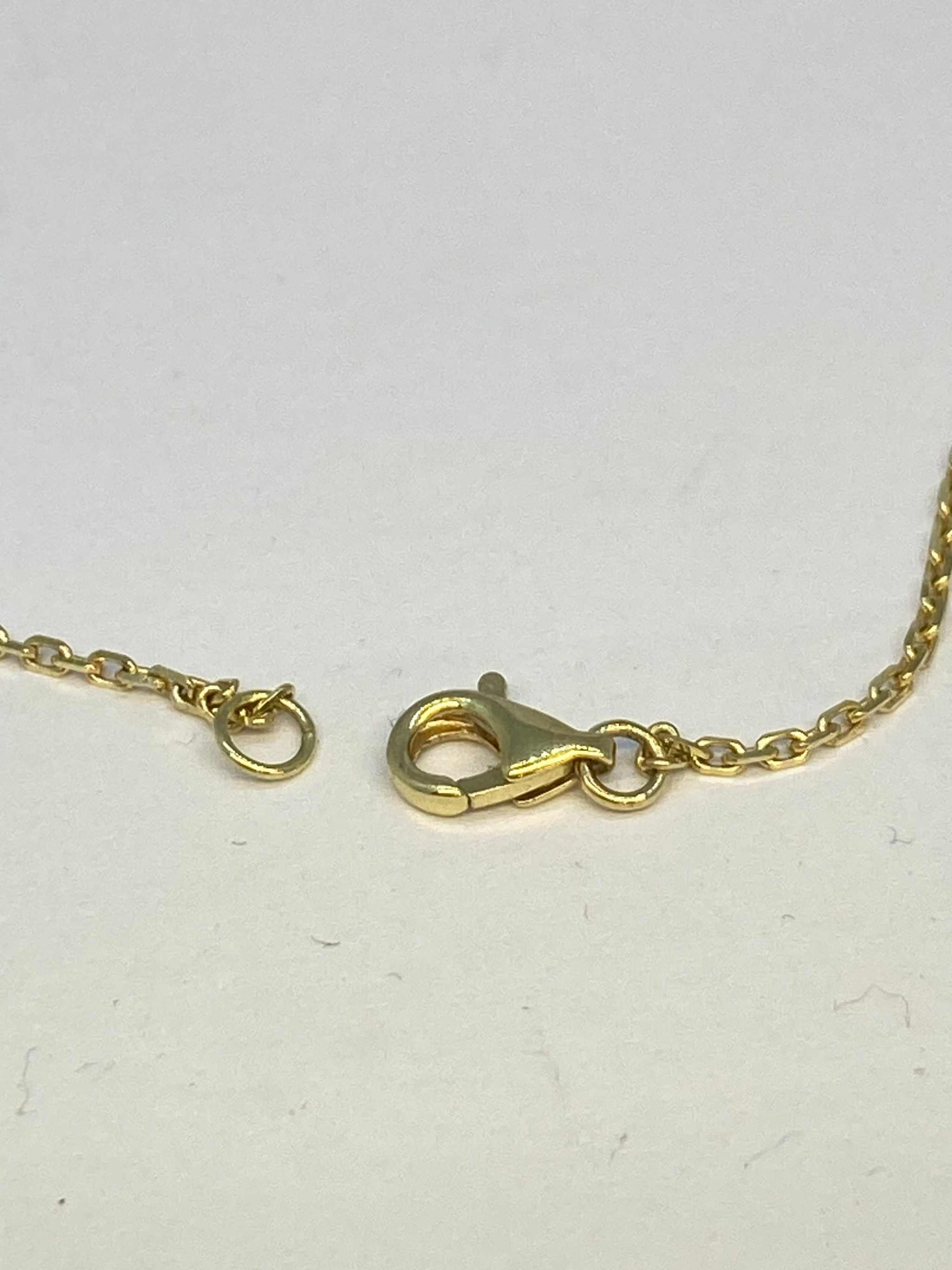 Lesunja Breuninger Bear Necklace 18K Gold 18 x 0.08ct Diamonds, detail view, Lesunja atelier Zurich