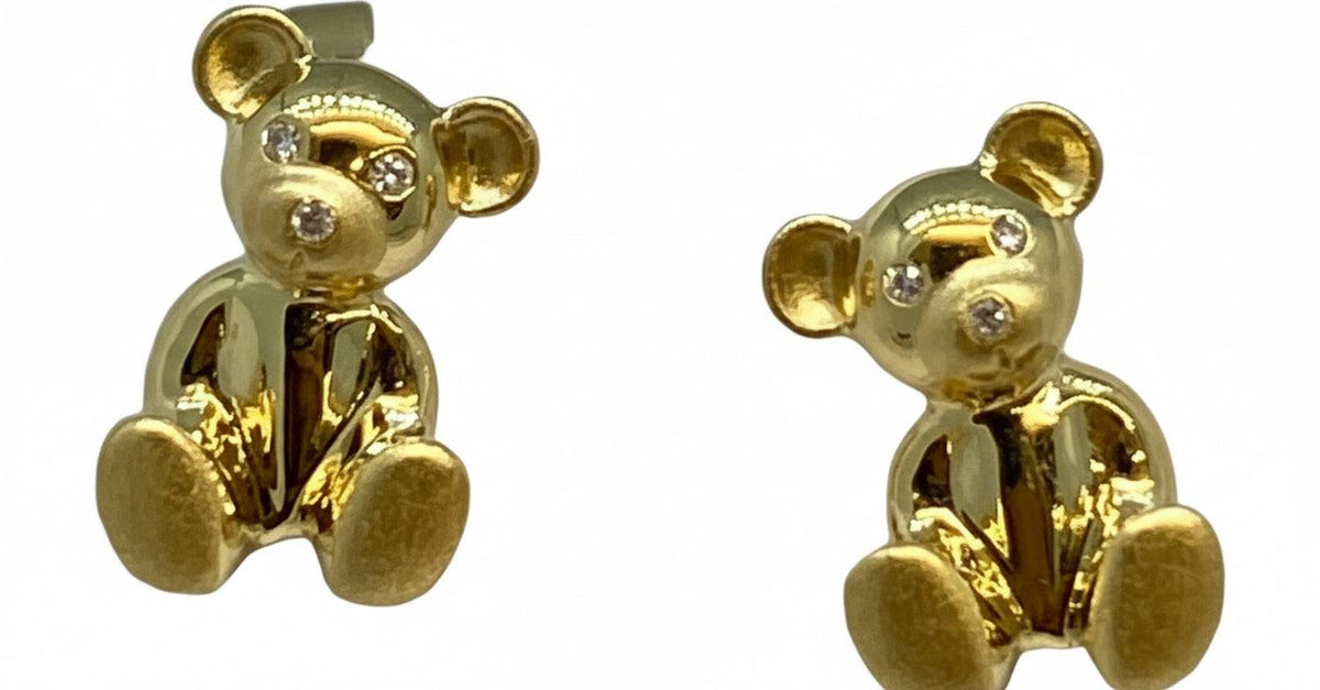 Lesunja Breuninger Bear Earrings 18K Gold 6 x 0.01ct Diamonds, detail view, Lesunja atelier Zurich