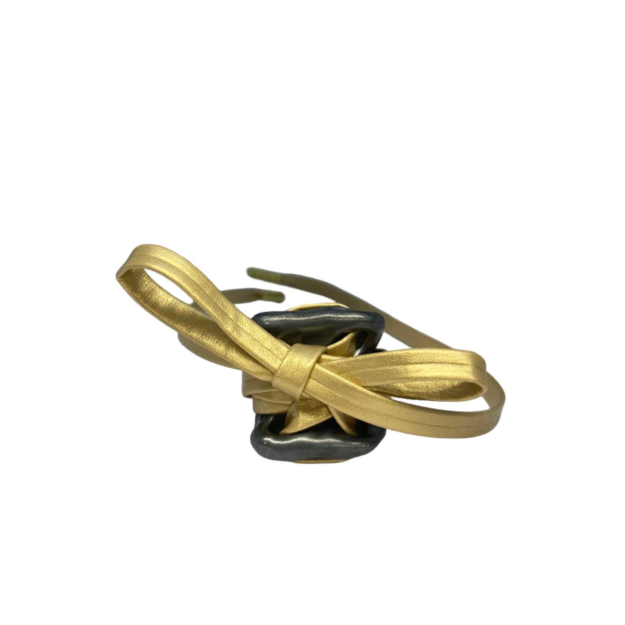 Lesunja Art Statement Ring Blackened Silver 925 Walking Inspiration, detail view, Lesunja atelier Zurich