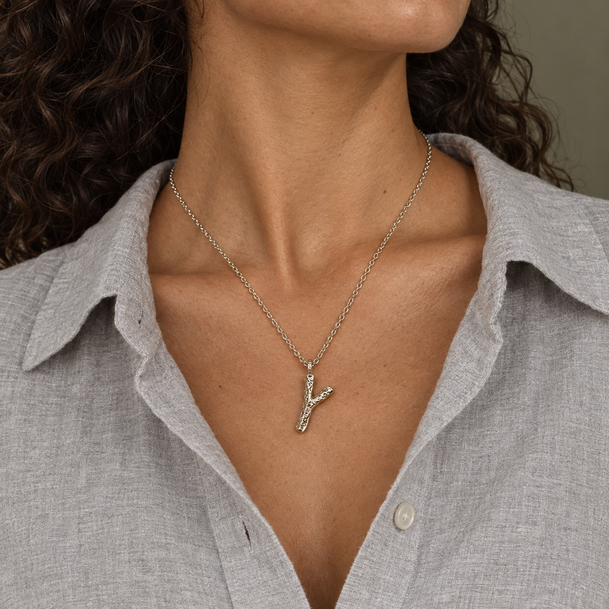 Model wearing the Lesunja Silver Letter Y Necklace