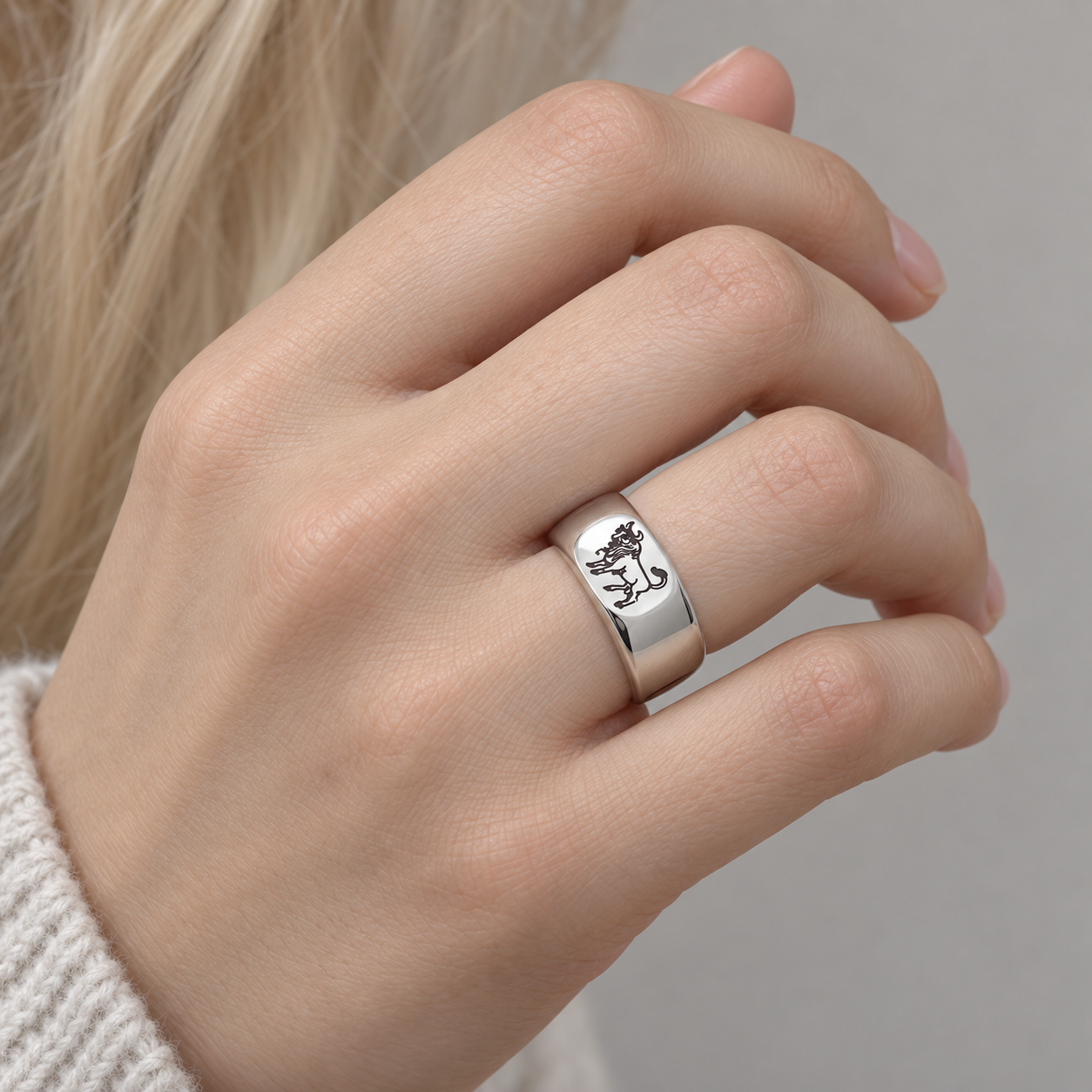Model wearing the Lesunja Zodiac Taurus Steel Ring