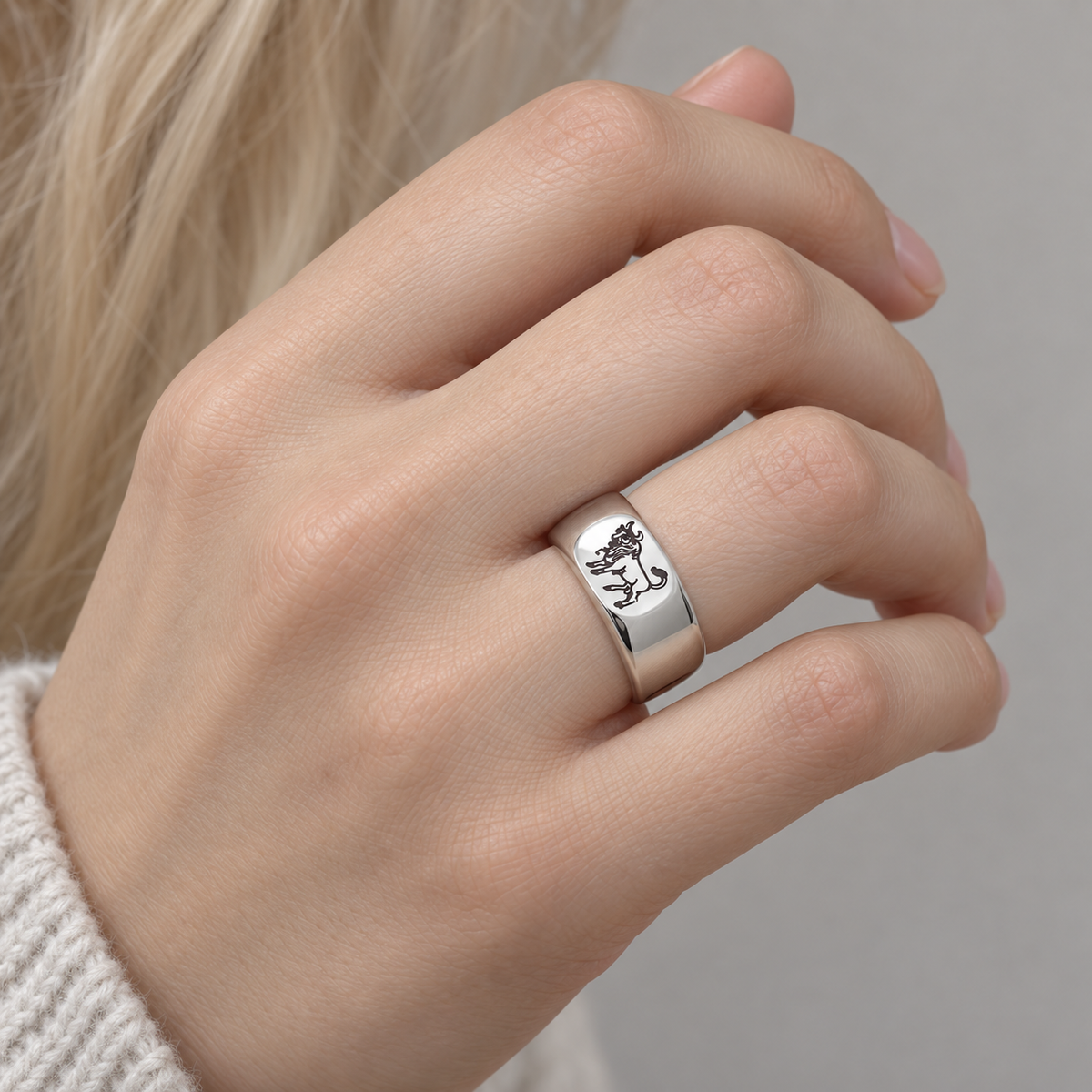 Model wearing the Lesunja Zodiac Taurus Steel Ring