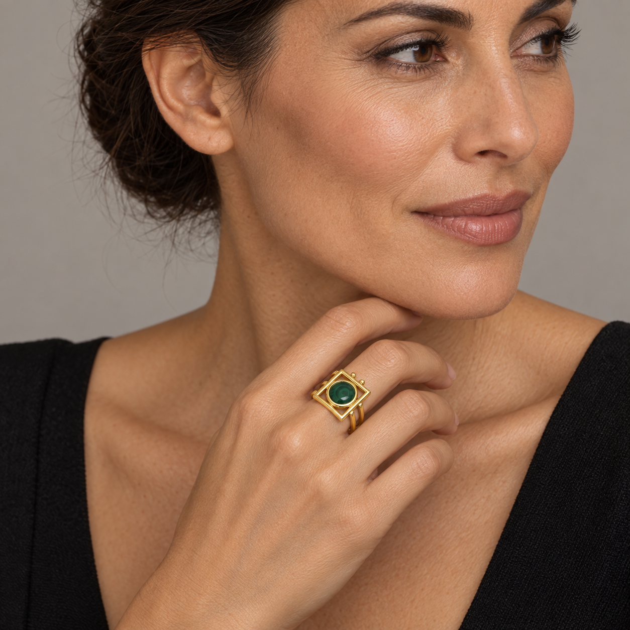 Model wearing the Lesunja L Collection Reversible Ring Yellow Gold Malachite