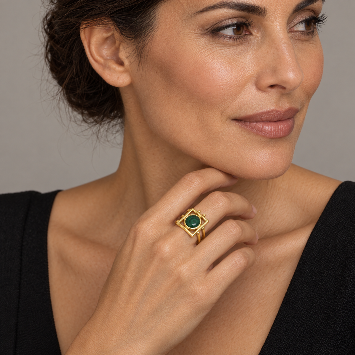 Model wearing the Lesunja L Collection Reversible Ring Yellow Gold Malachite