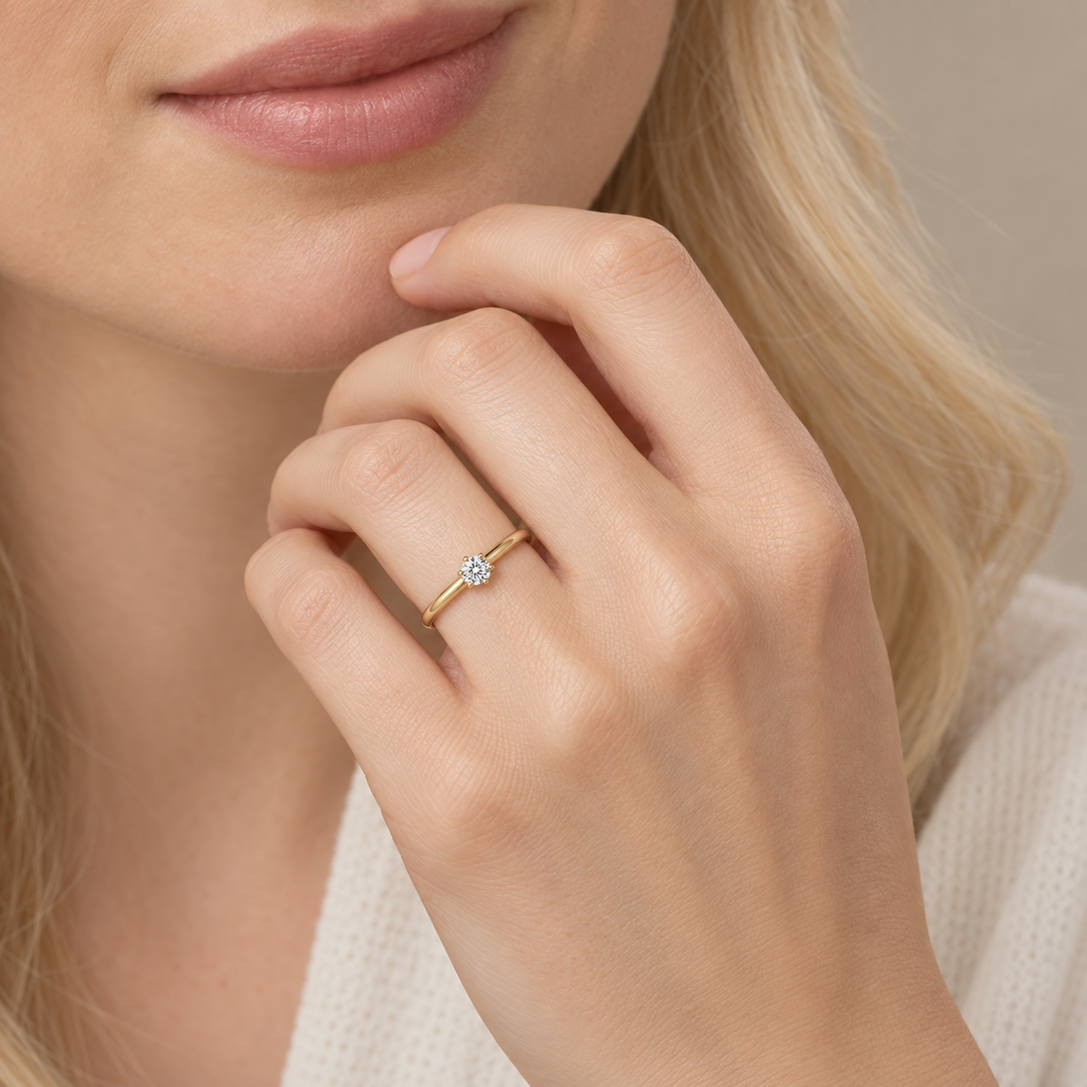 Model wearing the Lesunja Sunshine And Happiness Yellow Gold Ring