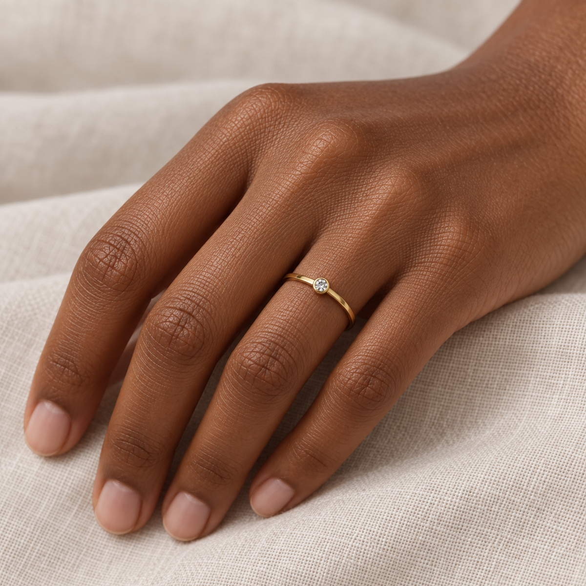 Model wearing the Lesunja Solitaire Engagement Ring Yellow Gold Diamond
