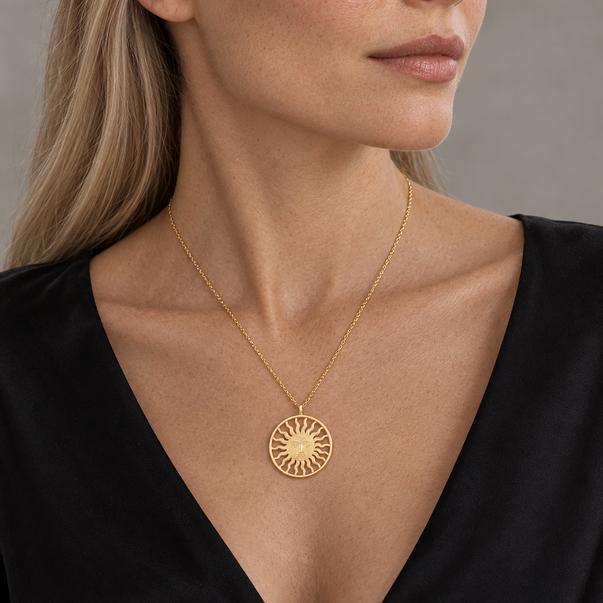 Model wearing the Lesunja St. Moritz Sun Necklace Medium Yellow Gold