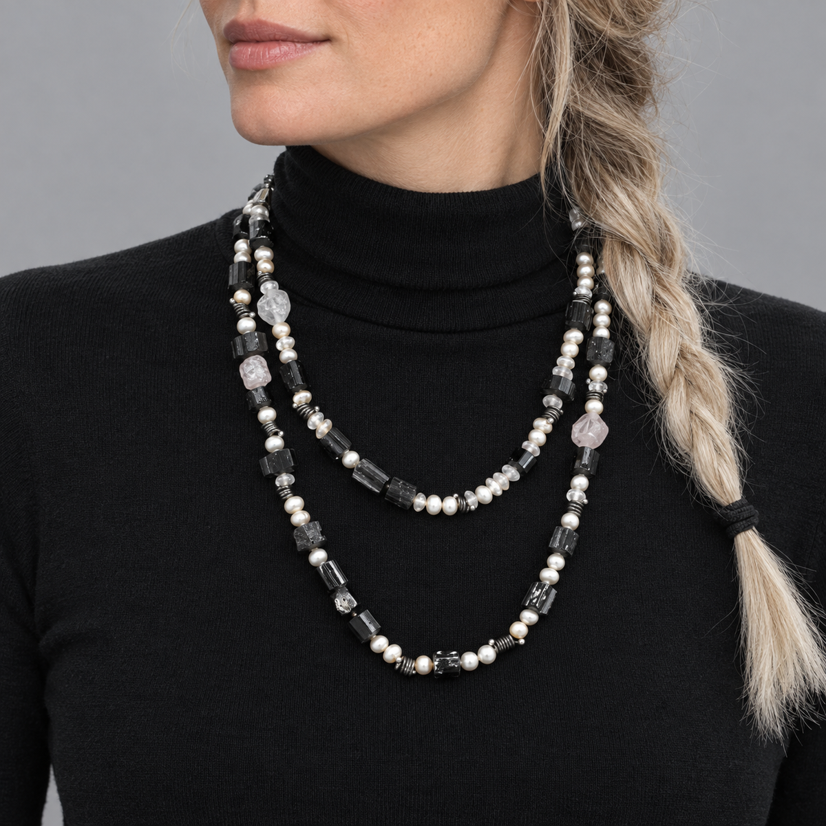 Model wearing the Lesunja Treasure The Earth Silver Stone Chain