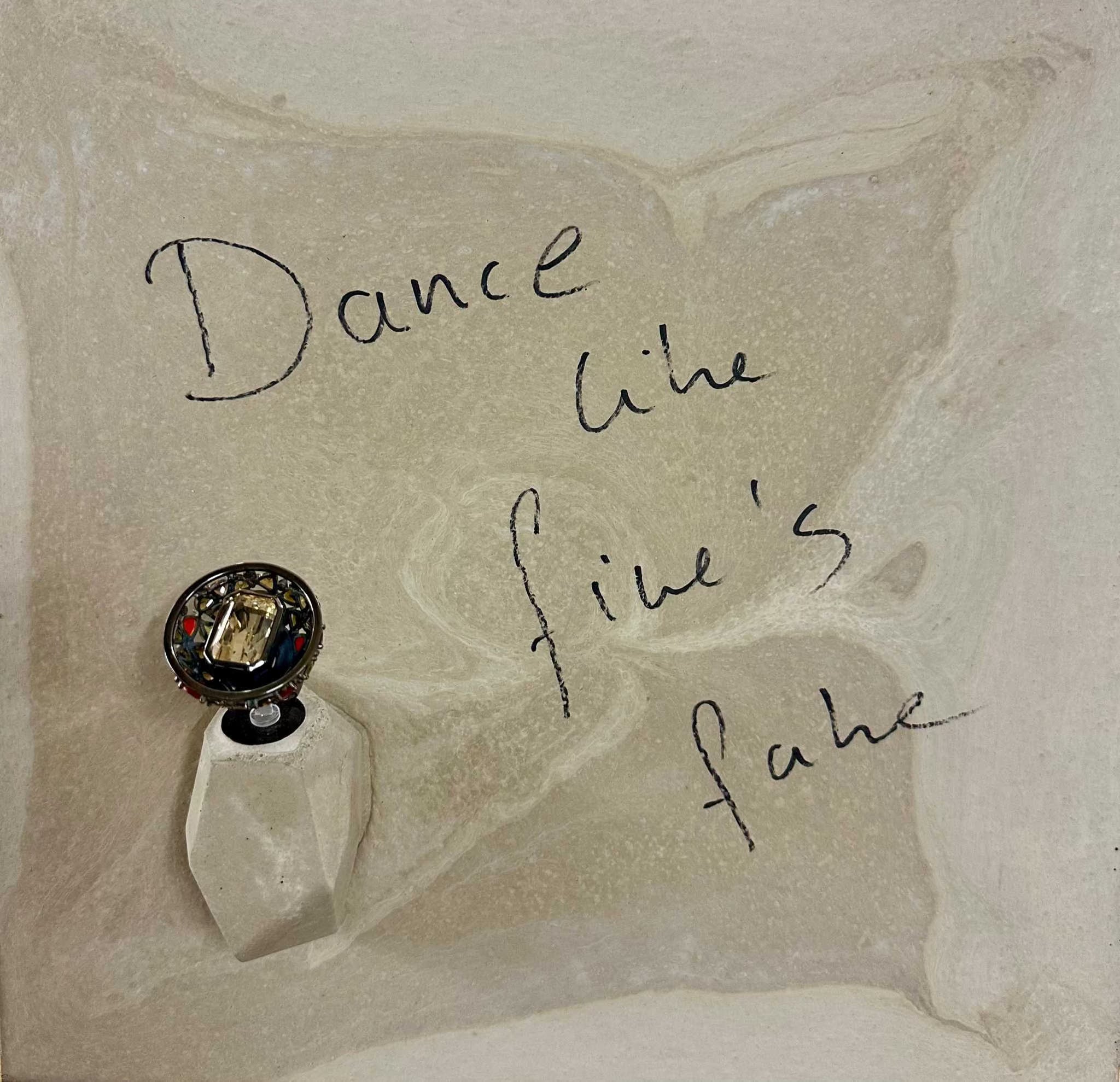 Lesunja Silver Statement Ring, detail view, Lesunja atelier Zurich
