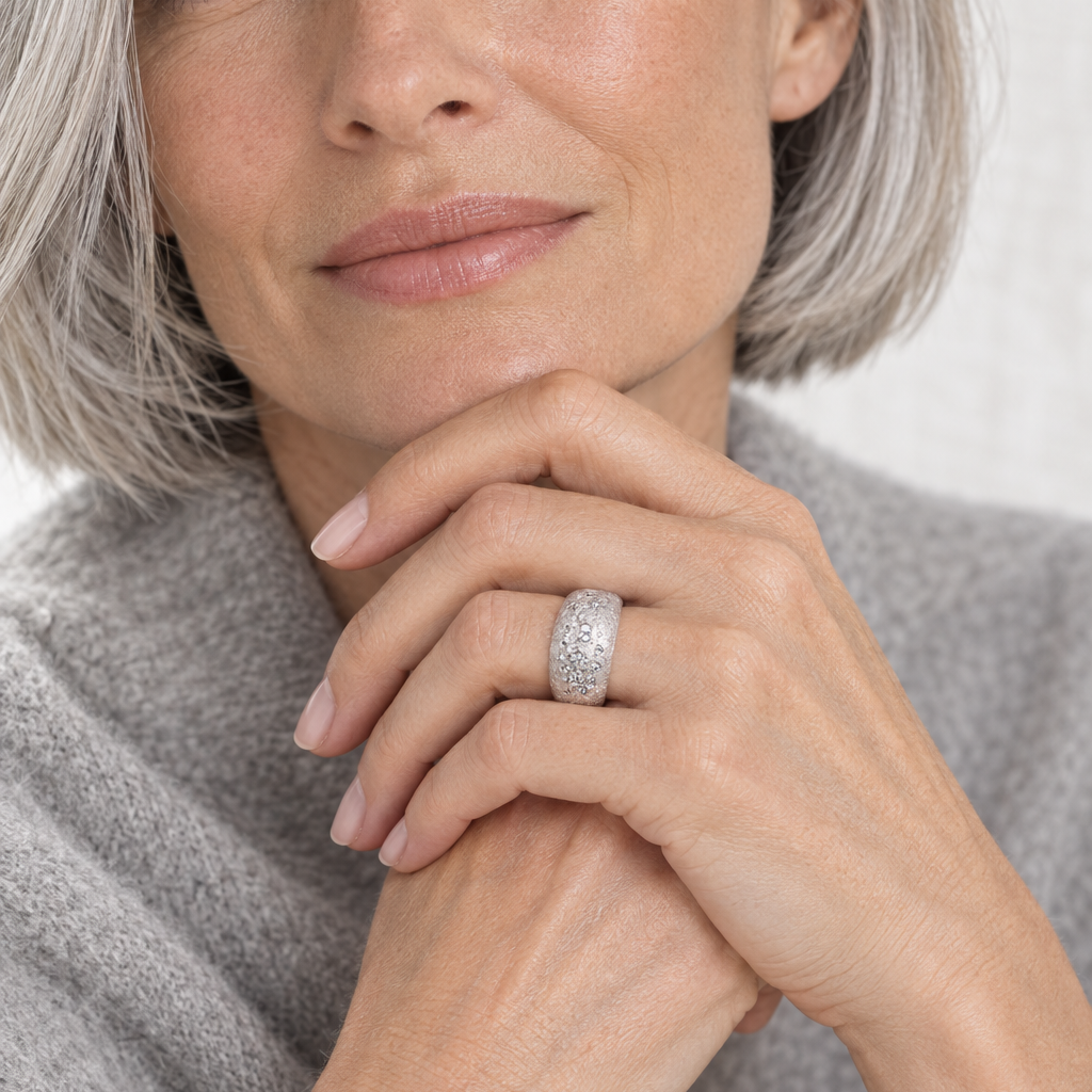 Model wearing the Lesunja Mountain Ring Silver Fancy Diamonds