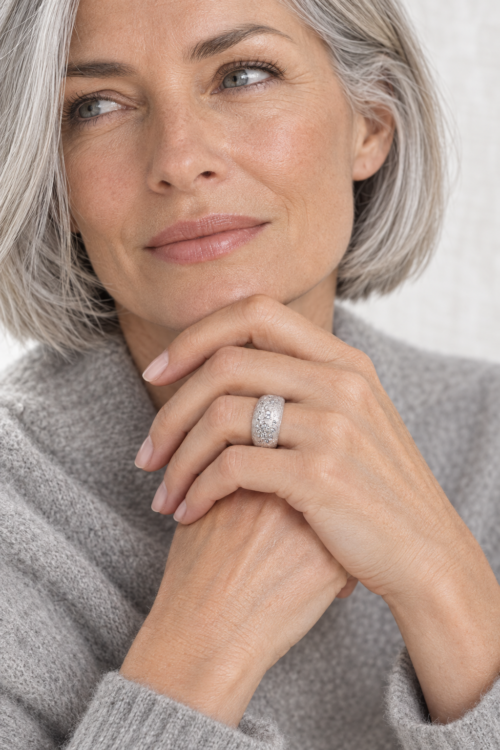 Model wearing the Lesunja Mountain Ring Silver Fancy Diamonds