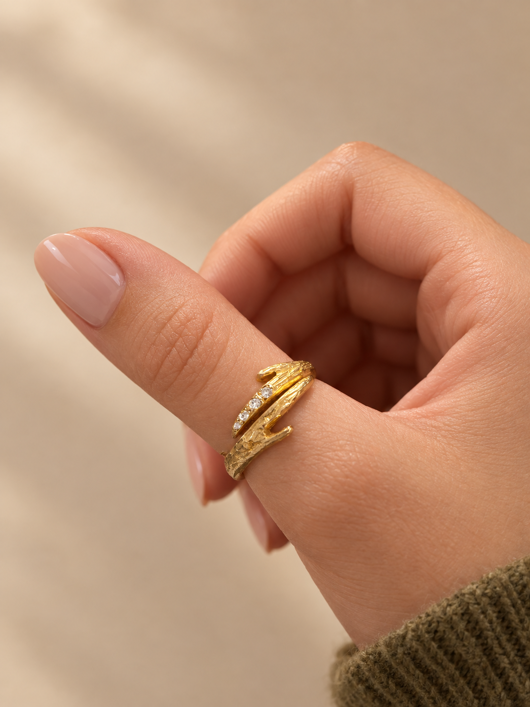 Model wearing the Lesunja Sky Nest Ring Silver Gold Plated Lab Grown Diamonds