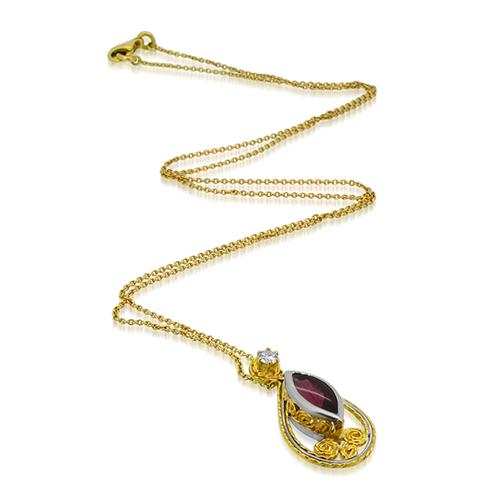 yellow gold diamond pendant