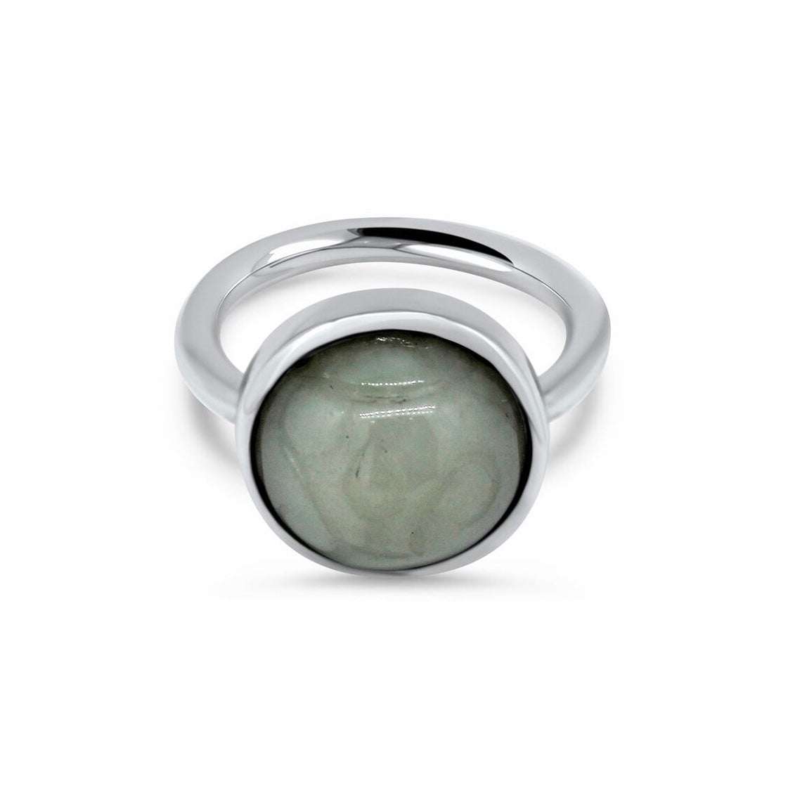 withe gold ring
