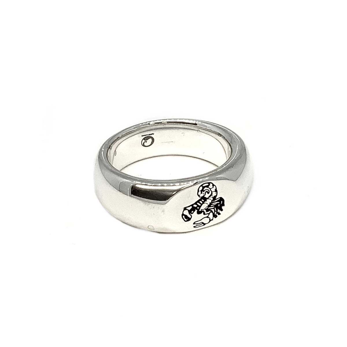 Lesunja Zodiac Scorpio Silver Band Ring Size 65.5, detail view, Lesunja atelier Zurich