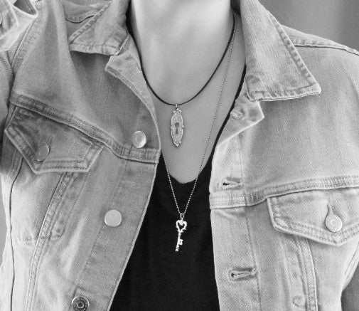 white gold diamond pendant