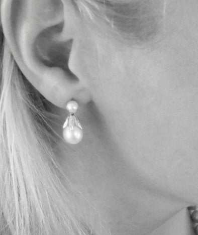 pearl ear studs gold